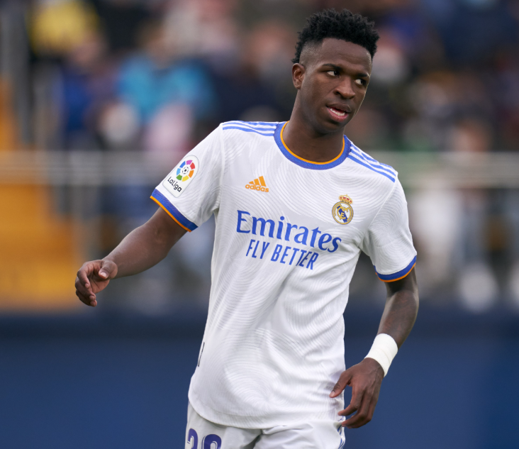 皇马德比胜<a href='/news/tag/258.html' style='color: blue;'>巴萨</a>后维尼修斯言行引纪律争议