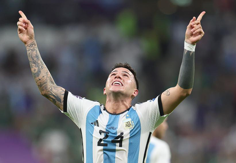 英超第12轮切尔西客战伯恩利：赛场突发意外状况