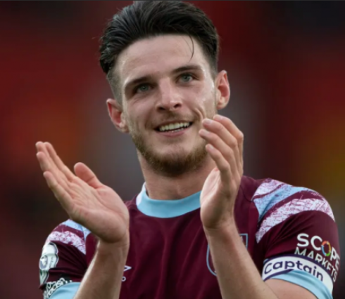 加里&middot;内维尔盛赞阿森纳中场赖斯：不可替代的球队粘合剂