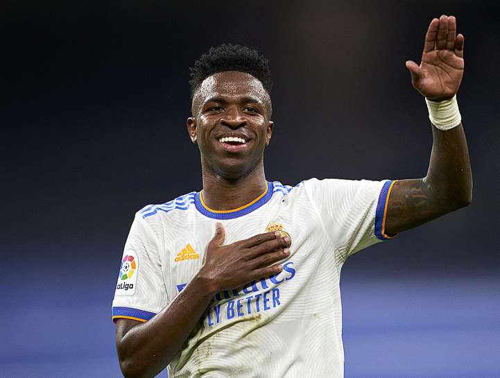 维尼修斯转会迷局：现状、争议与潜在走向