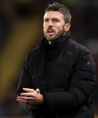 曼联名宿风波：斯科尔斯批评卡里克，费迪南德理性解读